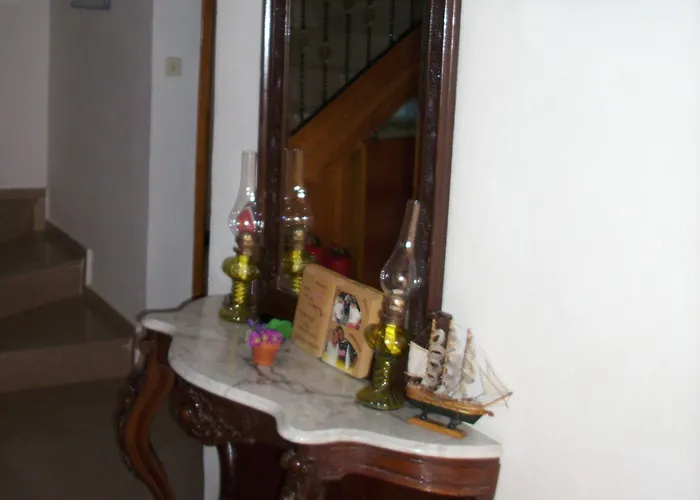 Vural * Çeşme